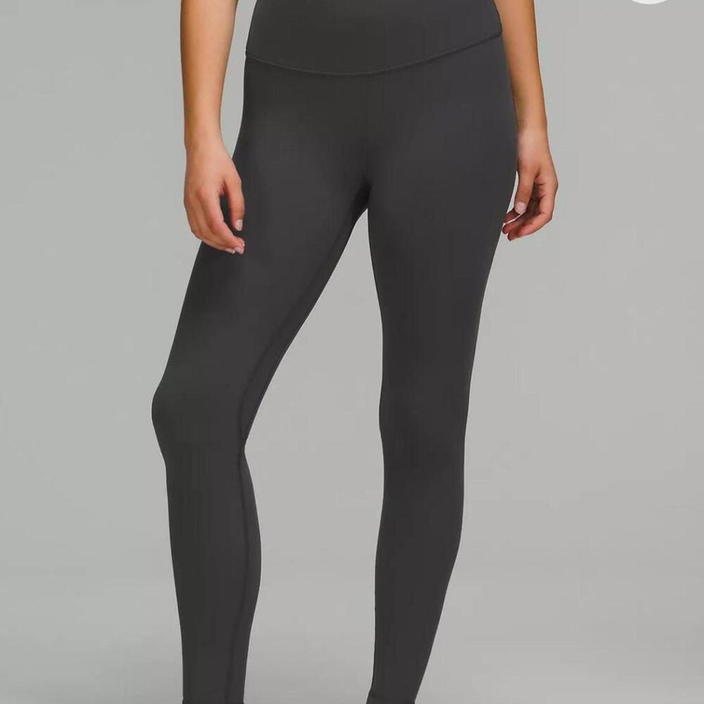 Lululemon Women's Black and Navy Legging